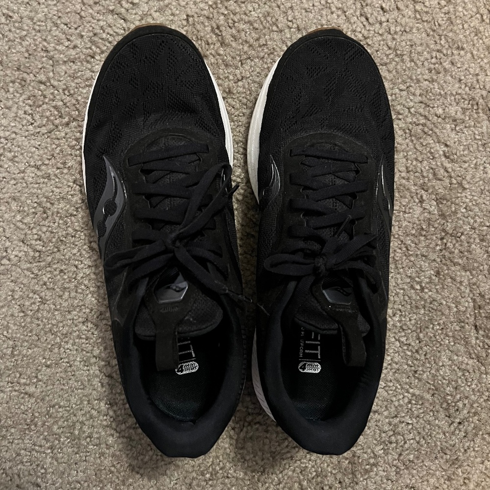 Saucony Womens Freedom Black White Shoes Women's 9.5